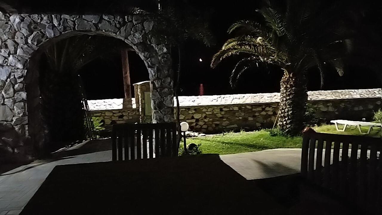 Agia Marina Mikrolimanou Το Πετρινοヴィラ エクステリア 写真