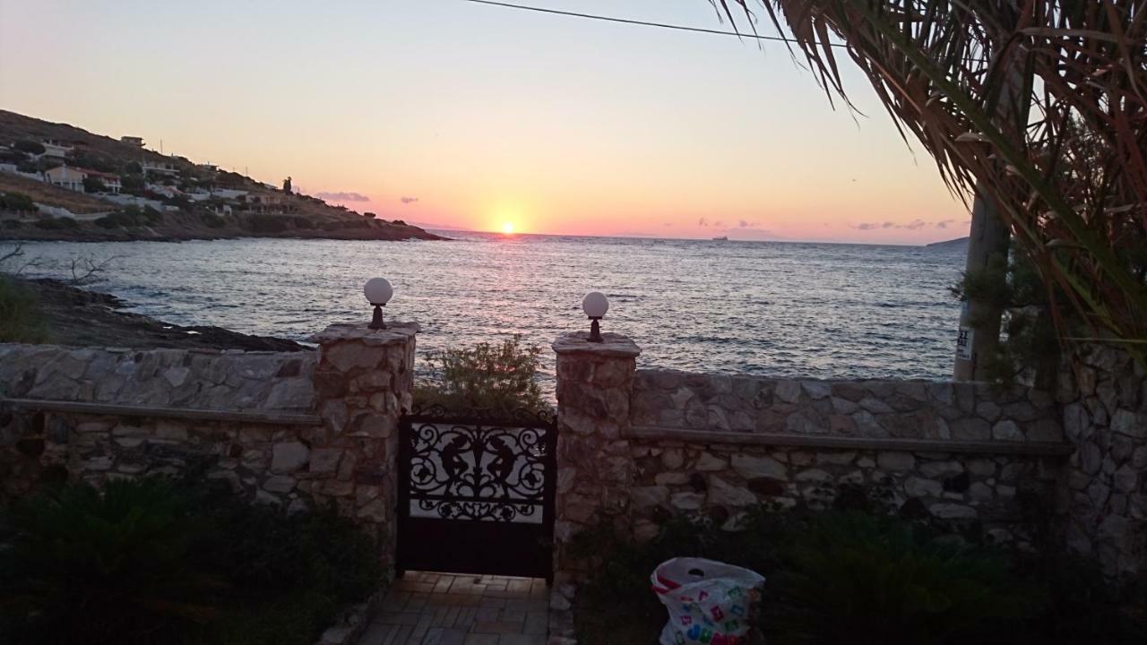 Agia Marina Mikrolimanou Το Πετρινοヴィラ エクステリア 写真