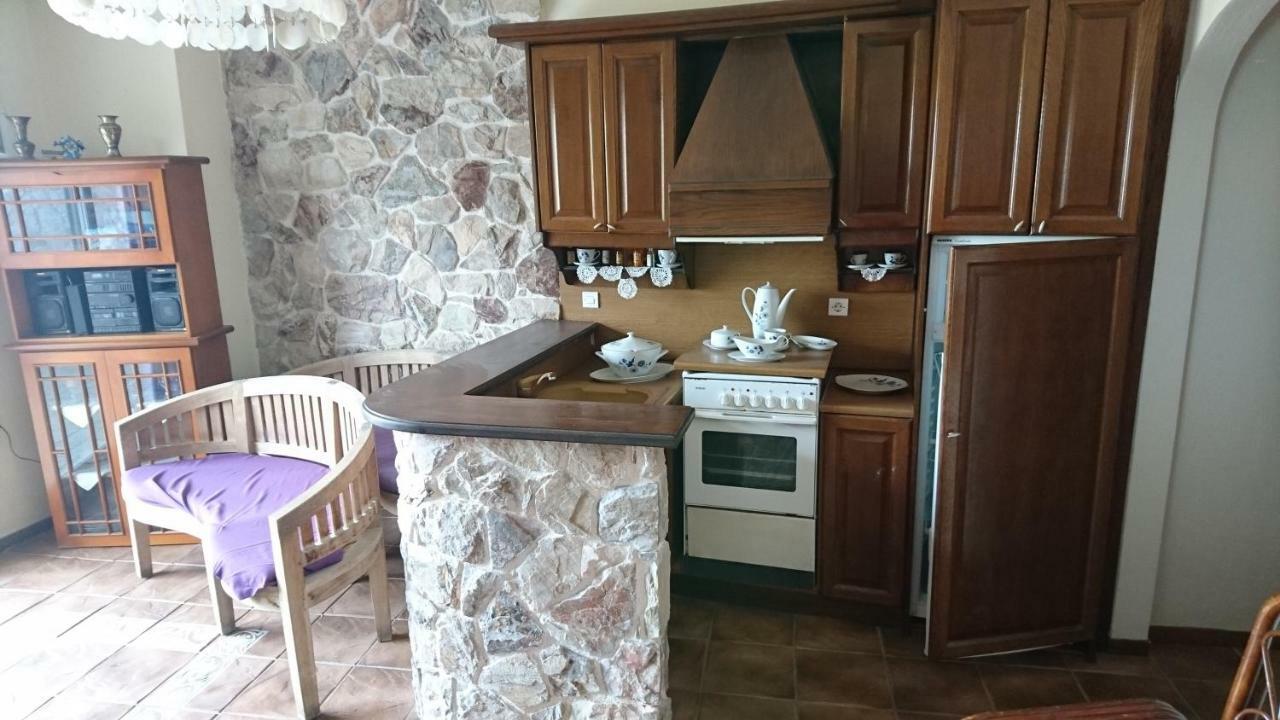 Agia Marina Mikrolimanou Το Πετρινοヴィラ エクステリア 写真