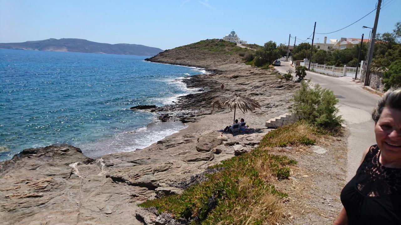 Agia Marina Mikrolimanou Το Πετρινοヴィラ エクステリア 写真
