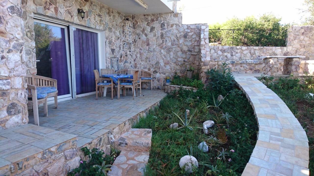 Agia Marina Mikrolimanou Το Πετρινοヴィラ エクステリア 写真