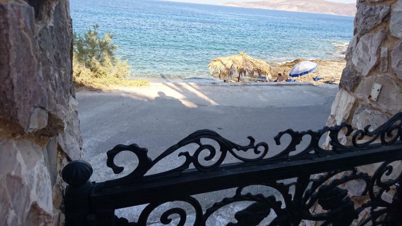 Agia Marina Mikrolimanou Το Πετρινοヴィラ エクステリア 写真