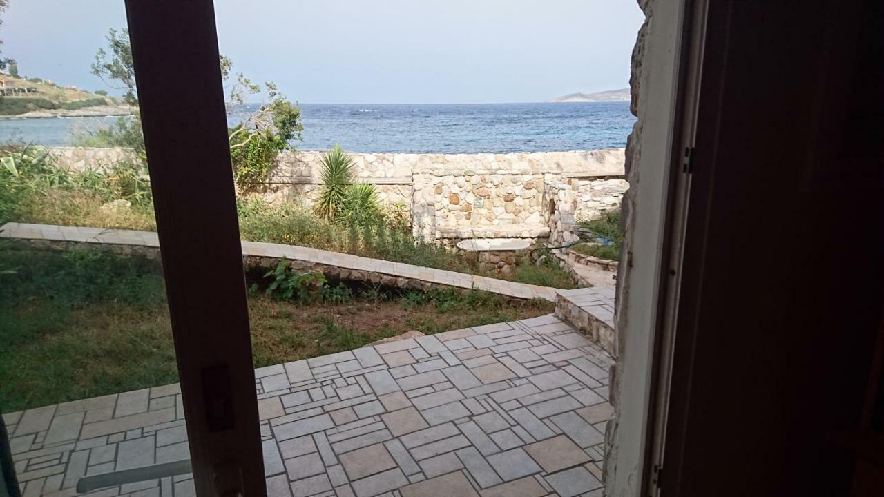 Agia Marina Mikrolimanou Το Πετρινοヴィラ エクステリア 写真